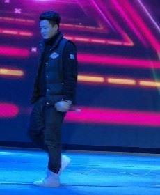 跑的快丶的头像