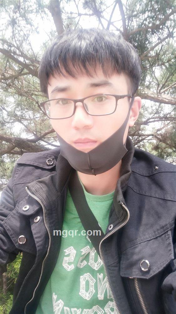 孤独的男子的头像