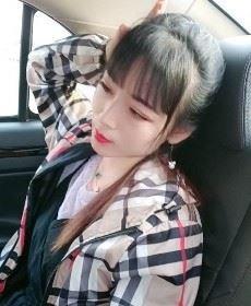 爱吃草莓的欣的头像