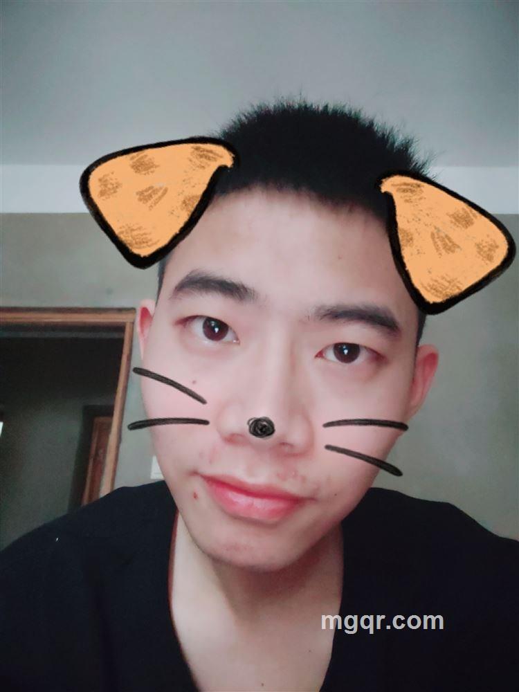 红色风衣的头像