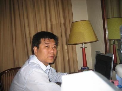 长袖青衫的头像