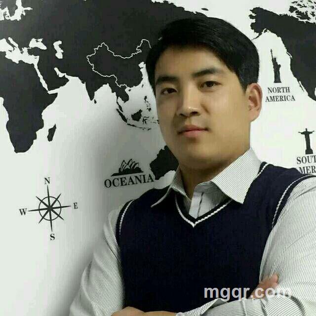 阳光大男孩的头像