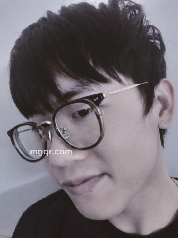 香蕉男孩的头像