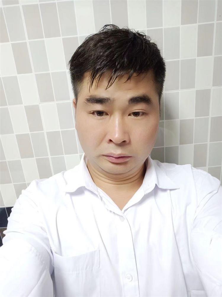 骚气外露的头像