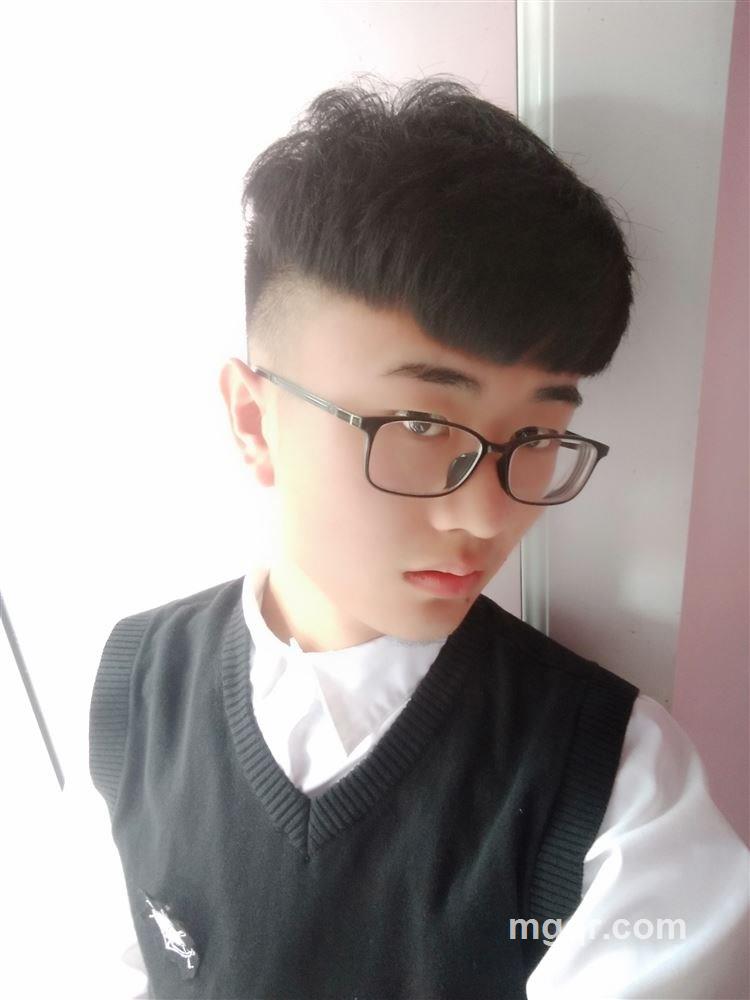 墨臣闽的头像