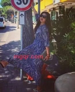 蓬松的少女的头像