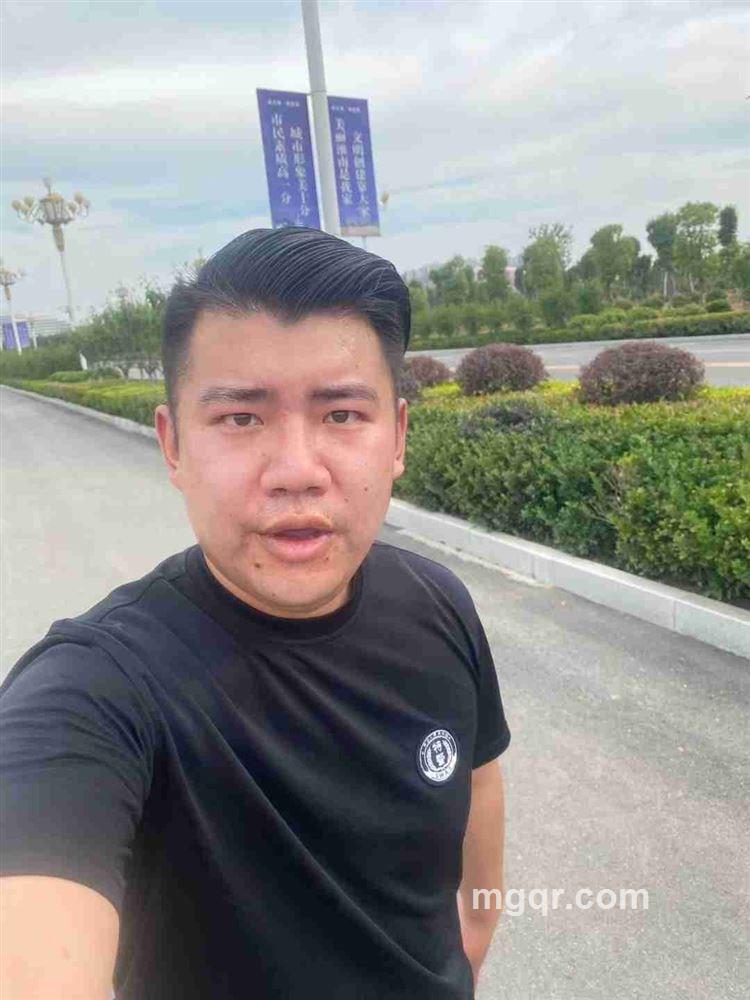 海底的鲨鱼的头像