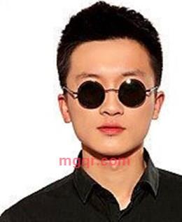 撒都没考虑；爱的的头像