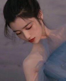 半个柠檬精的头像