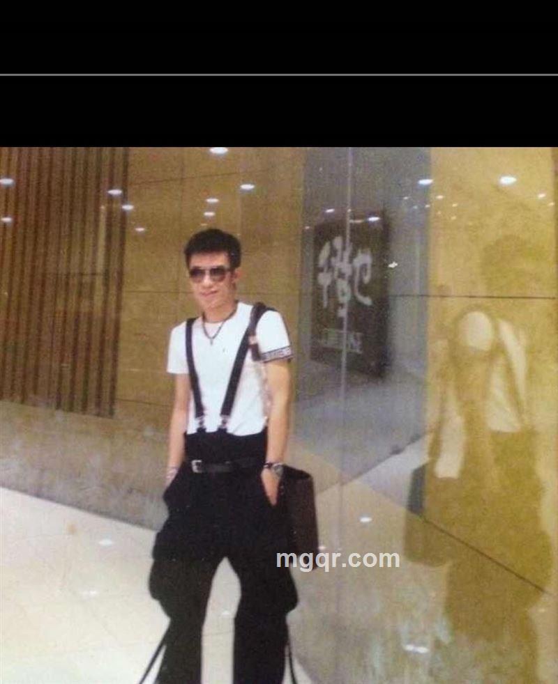 会飞的鱼的头像