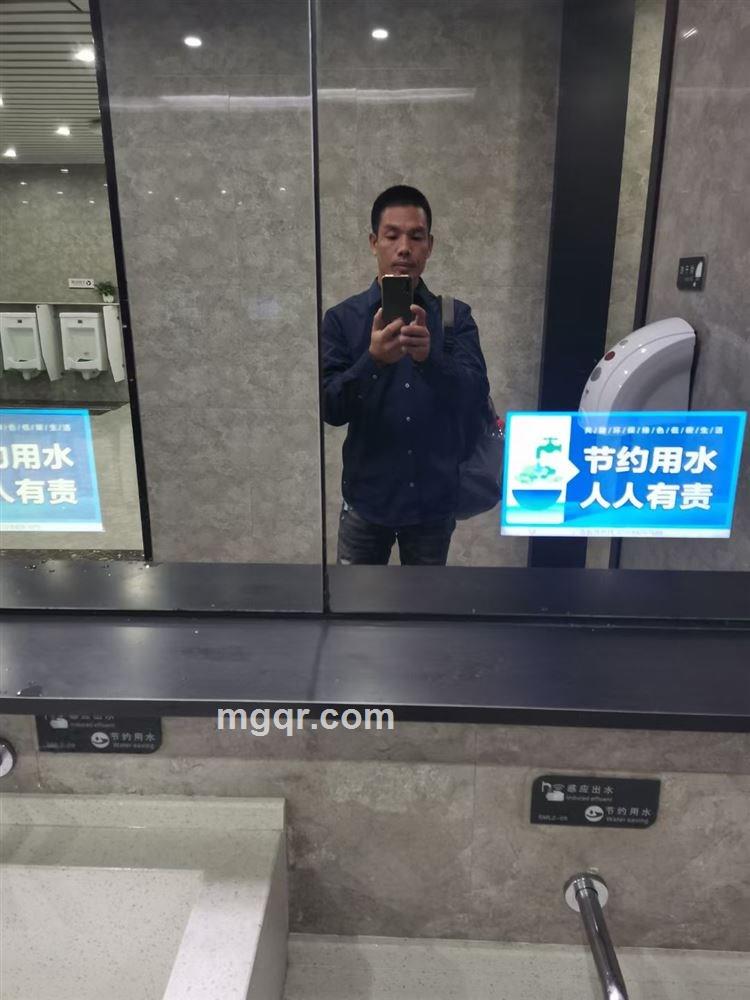 伤心的吻痕的头像