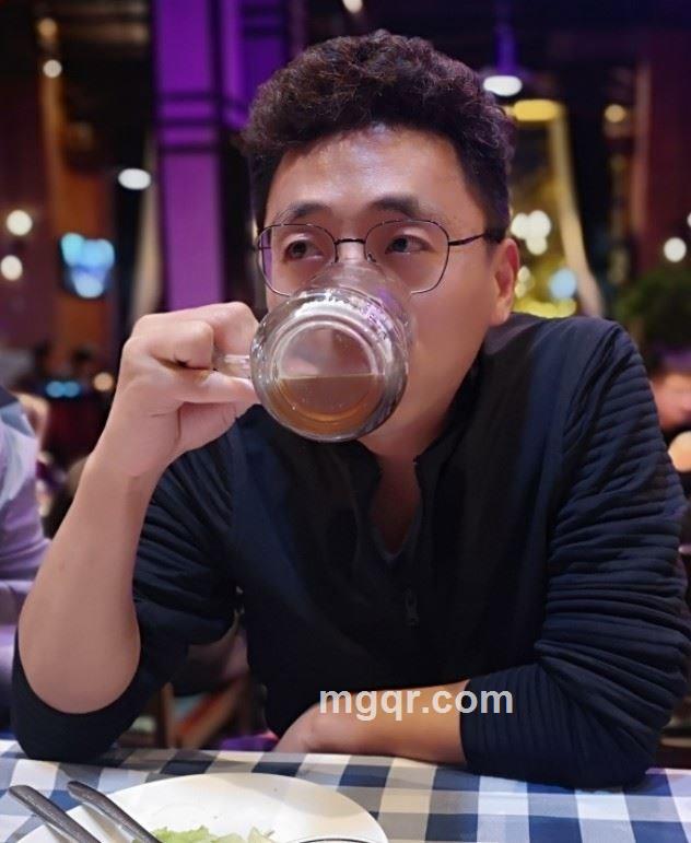 墙头园丁的头像