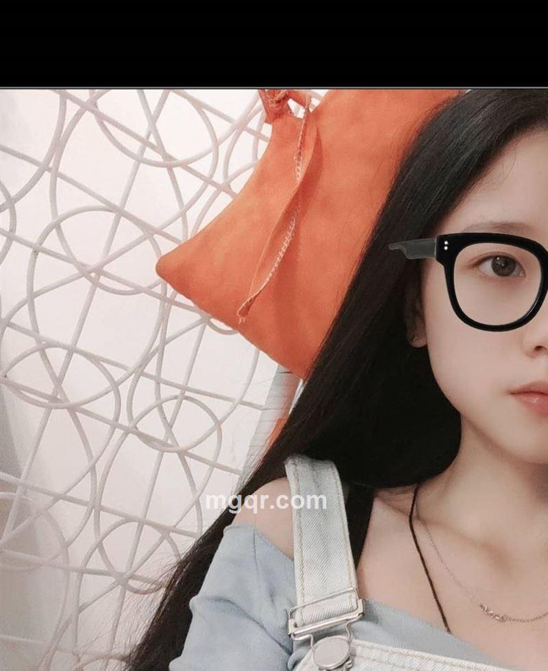 爱笑的女孩的头像