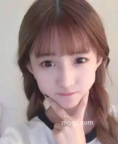 爱喝奶茶的女孩的头像