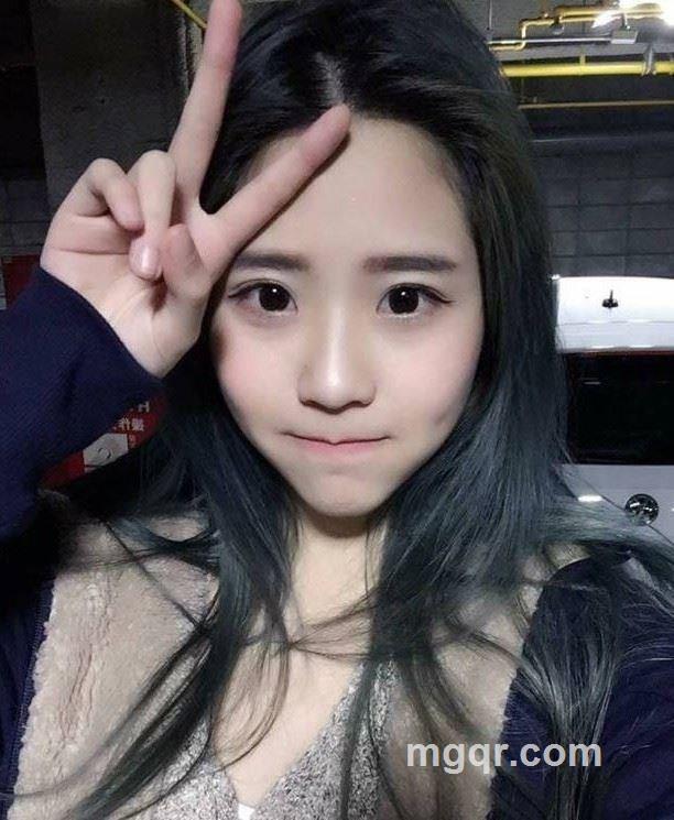 卖火柴的小女孩的头像