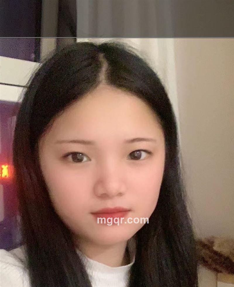 爱笑的小女孩的头像