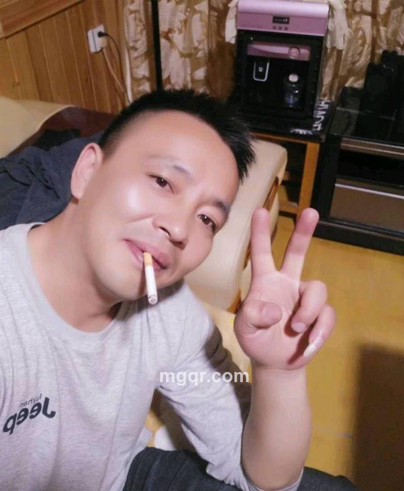 半梦半醒的头像