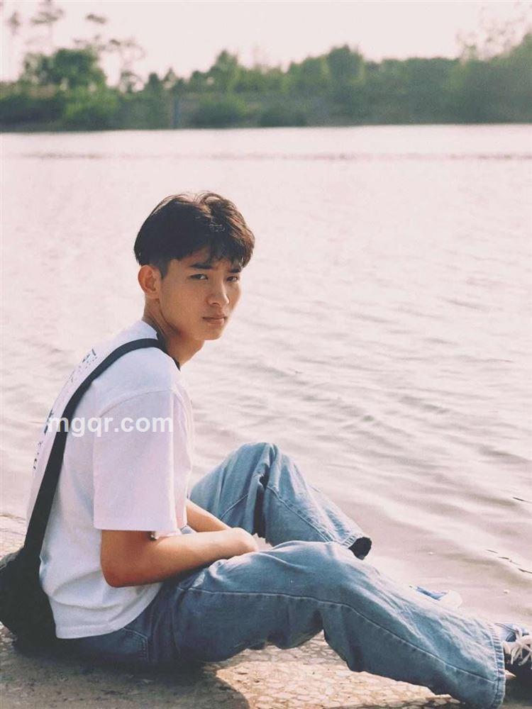 草哦明妮儿哦的头像