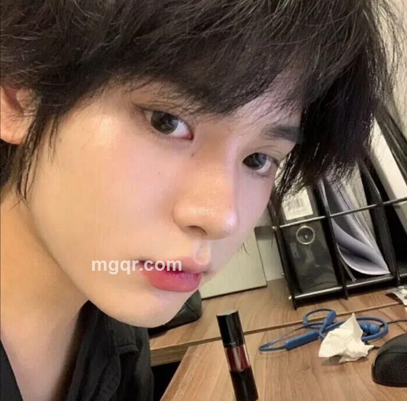 是纯纯吖的头像