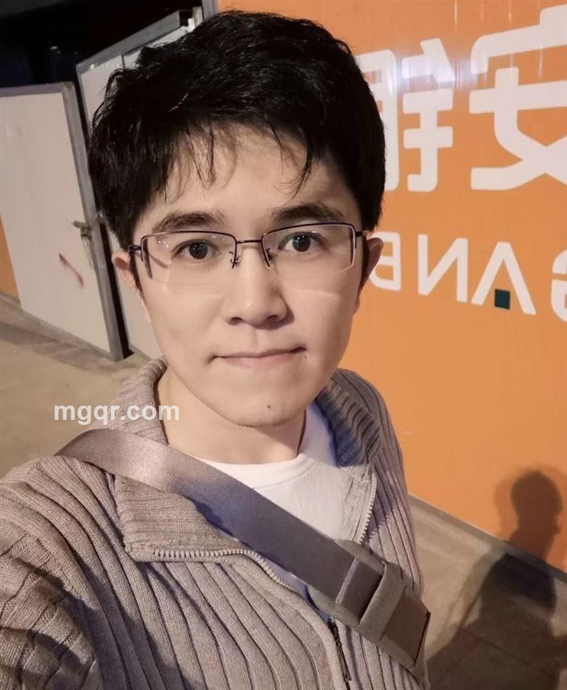 思遥不在的头像