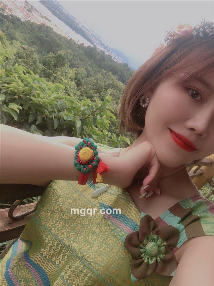 噢噢今年的头像