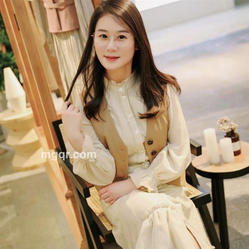 裙角斐杨的头像