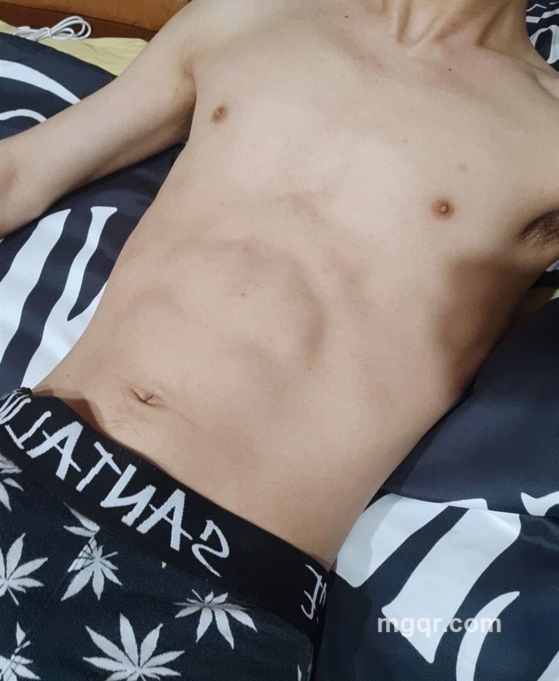 杜鹃不似庭前燕的头像