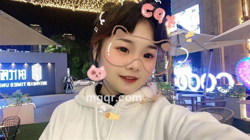 吊儿郎当的小姑娘的头像