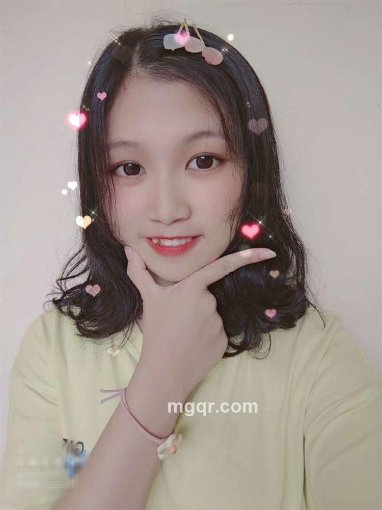 小霜霜的头像