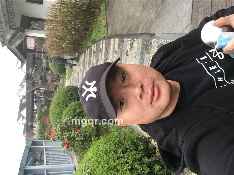 四十岁男人的头像