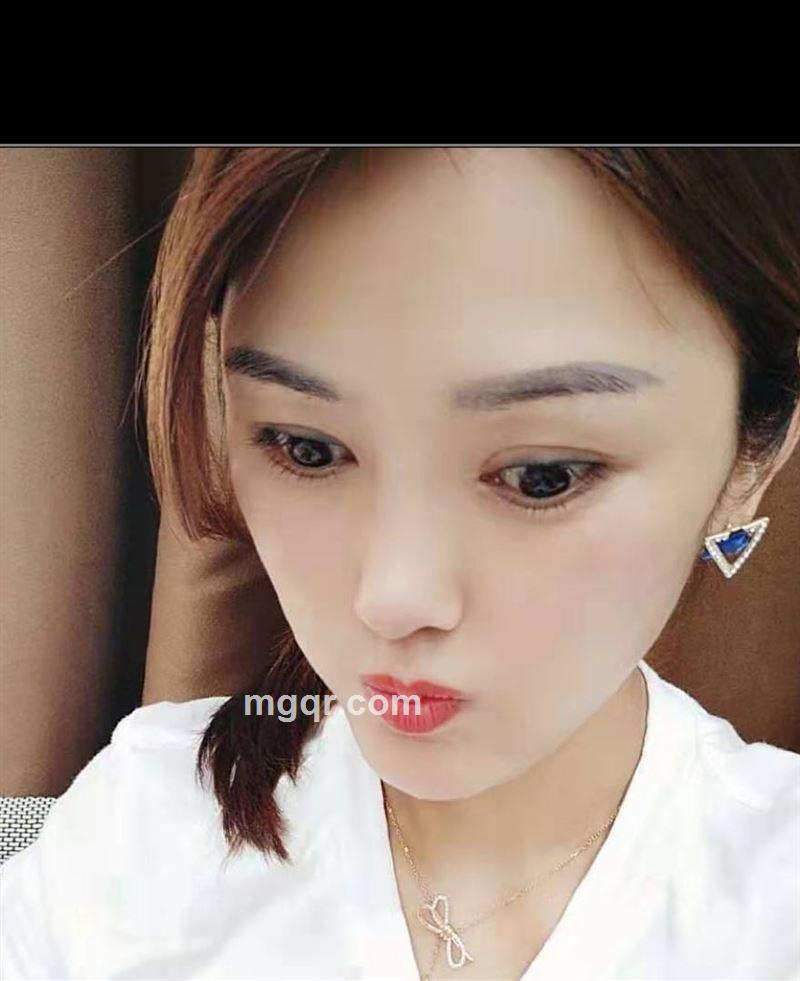 蔚蓝的天空的头像