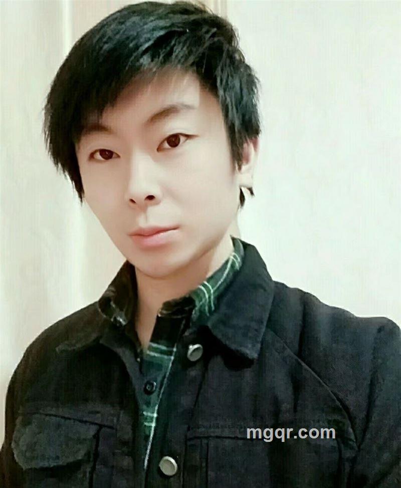 丝袜爱上高跟鞋的头像