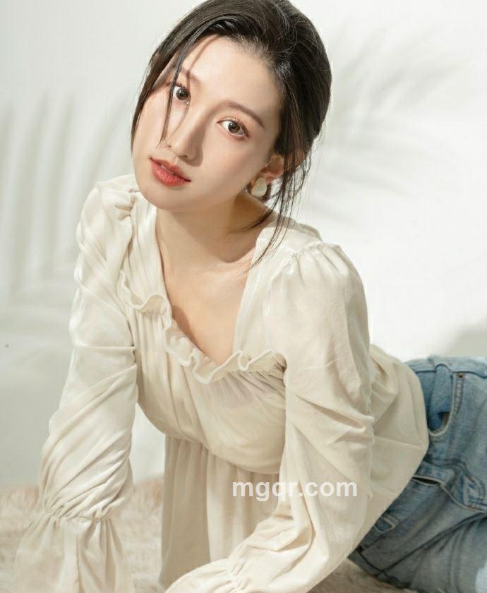 年年粘粘的头像