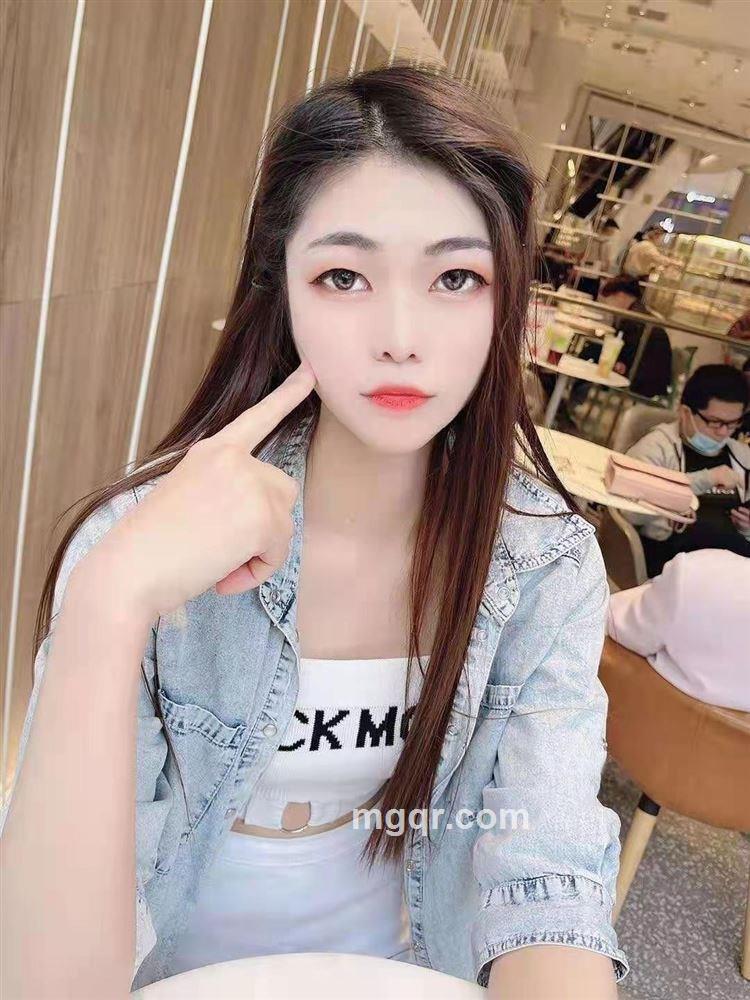 菲菲aini