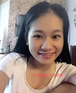 yi抹颜色的头像