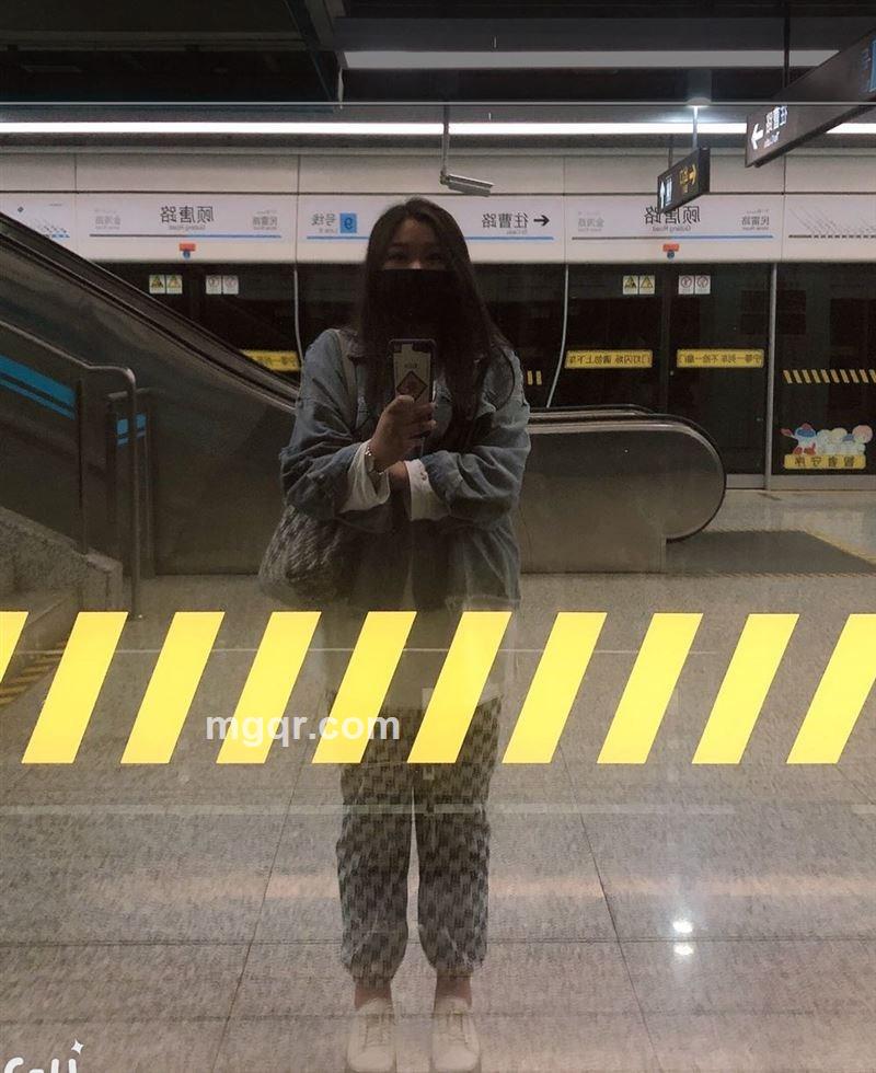 等你来爱我123的头像