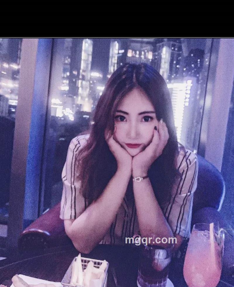 在津拼搏的姑娘的头像