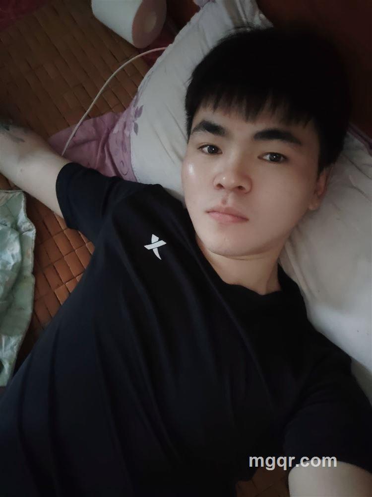 我比较单纯的头像