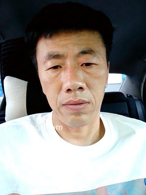 撞南墙也不会选择回头的头像