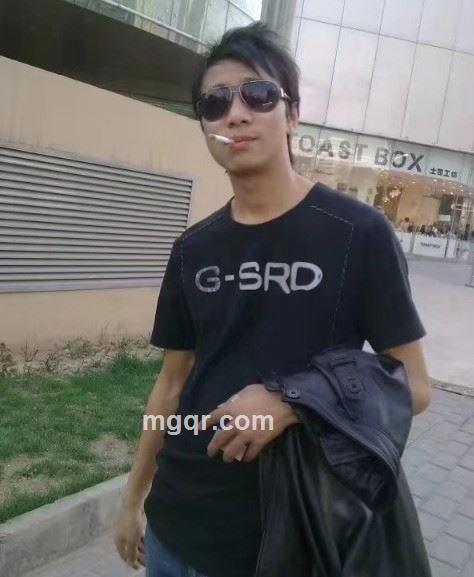 阳光下的星星的头像