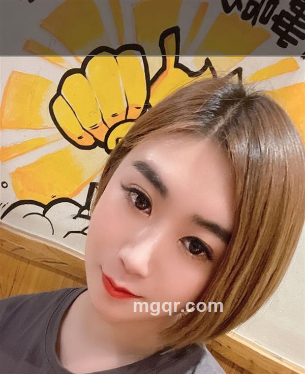 轻颜..的头像