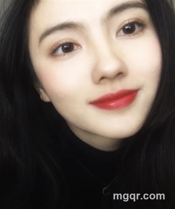 带刺玫瑰的头像