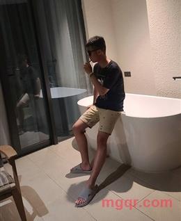 人潮汹涌的头像