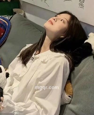小伊伊的头像