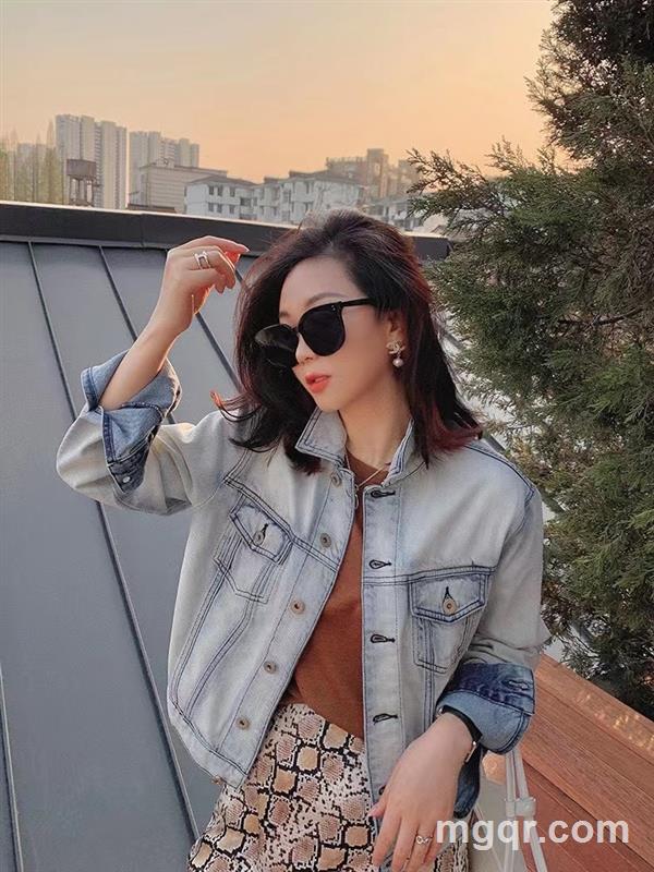 羽毛哇的头像
