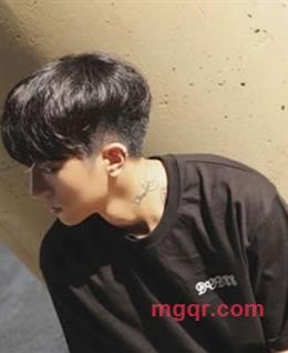 夜深思离愁的头像