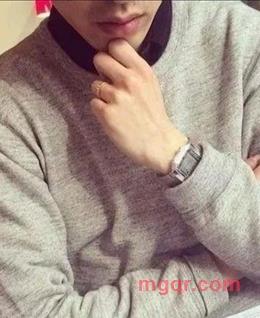 夜色下的蓝色忧郁 的头像