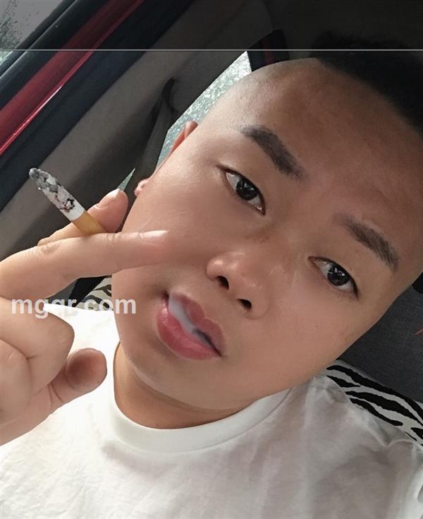 求一段情丶的头像