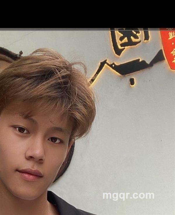 求一段情丶的头像