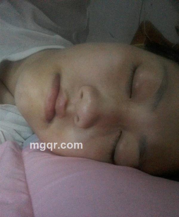 李小每女孩儿子